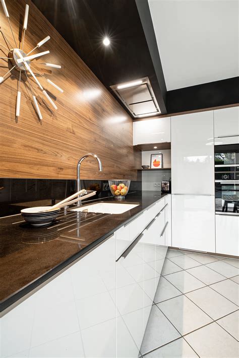 Trouvez facilement votre plan de travail en quartz parmi les 78 références des plus grandes marques sur archiexpo, le spécialiste de l'architecture et du design pour vos achats professionnels. Plan de travail et crédence en quartz Noir Galaxy de Pierredeplan. Un matériau minéral facile à ...