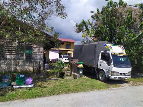 Lori Sewa Angkat Barang Services Home Services Movers And Delivery On