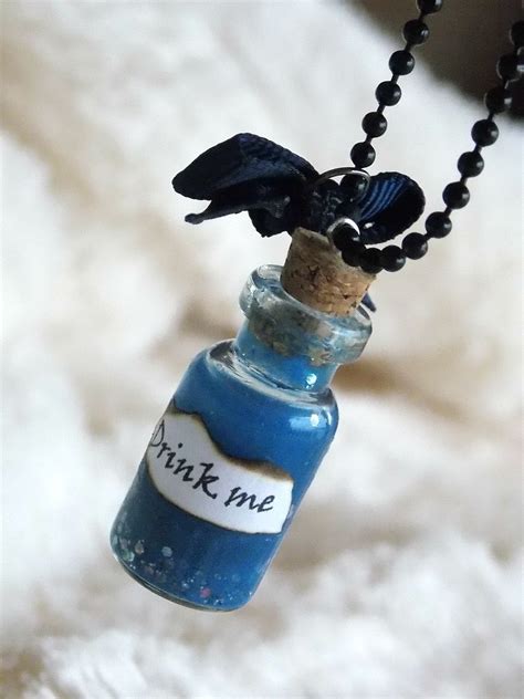 Bottle Potion Necklace Miniature Bottle Pendant Mana Potion Bottle