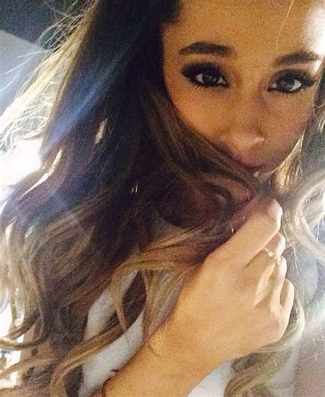Ariana Grande Selfie Osnapitzari Photo 38577233 Fanpop