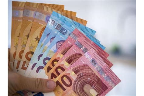 Die bearbeitung findet auf dem postweg statt, plane bitte auch eine entsprechende bearbeitungszeit ein. 2020 mehr Kindergeld ins Ausland überwiesen