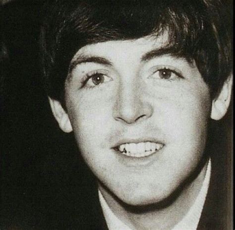 Former beatle who made up half of pop music's greatest songwriting partnership, then launched a successful solo career with impressive longe. The gallery for --> Young Paul Mccartney Smiling