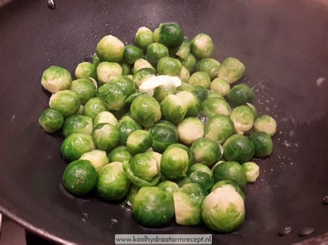 Spruitjes met noten lekker knapperig