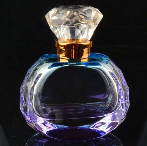 New Design 60ml Fancy Woman Glass Perfume Bottle China Custom Made