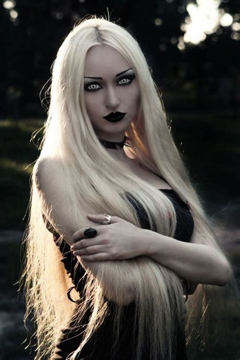 Dark Haired Gothic Girl Uploaded To Pinterest Gothic Beauty Dark