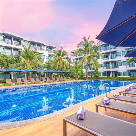 รีวิว โรงแรมติดริมหาด Holiday Ao Nang Resort สวยจนอยากอยู่ต่อ