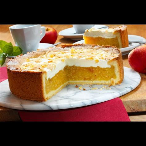 Finden sie hochwertige fotos, die sie anderswo vergeblich suchen. Apfel-Wein-Torte | Weinkuchen, Kuchen und torten, Backrezepte