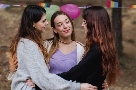 The 7 Types Of Polyamorous Relationships You Should Know Lgbtq Nation