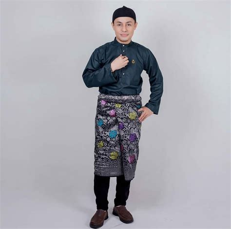 Dalam posting di laman instagramnya, pu azman menjawab hukum suami isteri mandi bersama. Boleh Ke Bagi Tukang Lapah Upah Daging Sembelihan? Ikuti ...