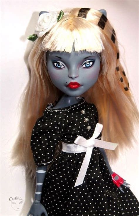 Mattel Monster High Werecat Twin Sisters Blonde Ooak Doll Repaint