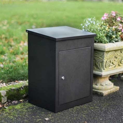 Deluxe Black Bexley Free Standing Parcel Box Black Country Metalworks
