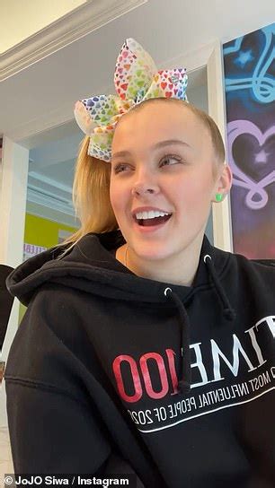 Jojo Siwa 17 Reflects On Coming Out As Lgbtq And Reveals She Now Identifies As Pansexual