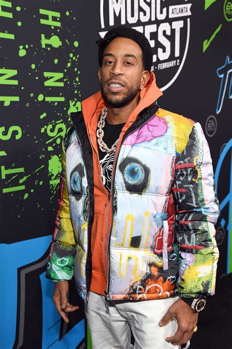 Antonio brown said he was on verbena street in the dixie hills community in. Antonio Brown attends Bud Light Super Bowl Music Fest / EA ...