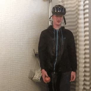 Eating Apple In The Shower Gifs Get The Best Gif On Giphy