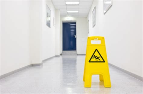 Die sturzprophylaxe umfasst alle maßnahmen zur vermeidung von stürzen. Immer einen guten Stand - Neue Richtlinien zur ...