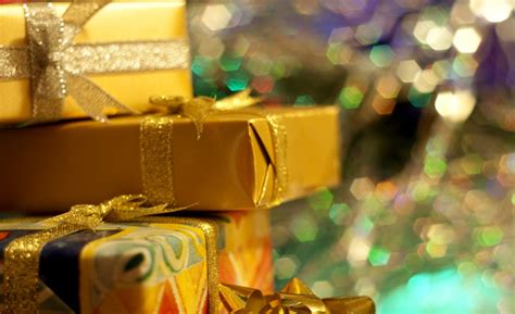 Dinámicas virtuales para hacer con zoom o plataformas de meeting, facilita la educación virtual. Dinamicas Para Navidad Oficina / Cenas De Navidad Y Covid ...