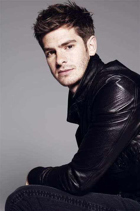 In a recent interview with out magazine, the actor explained that while he has previously identified as straight, he now views. Andrew Garfield - Actor - CineMagia.ro
