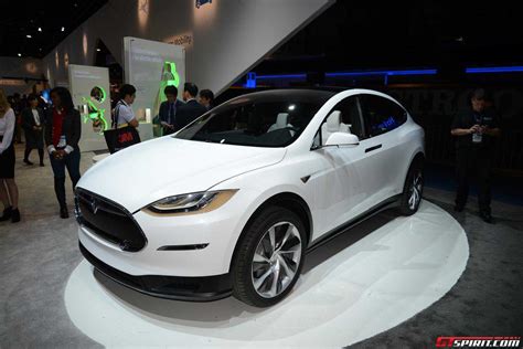 Model x offers a spacious cabin with the world's largest panoramic windshield, and your choice of 5 every model x includes tesla's latest active safety features, such as automatic emergency braking. New Tesla Model X Details Emerge - GTspirit