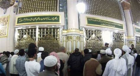 Jan 15, 2018 · maksudnya hadits yang tidak disebutkan nama sahabat dalam rangkaian sanadnya. Orang-Orang yang Bermimpi Bertemu Nabi Muhammad : Okezone ...