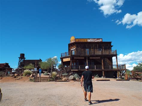 Goldfield Ghost Town Az Goldfield Ghost Town Ghost Towns House Styles