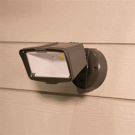 Halo Fsl2850lpch Bronze Outdoor Integrated Led Large Head Security