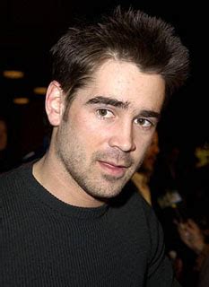 È colin farrell, il protagonista prediletto di joel schumacher, l'ultimo capostipite della generazione di star bad boys (james dean, marlon brando, james caan sofferente di insonnia e amante della vita notturna, contro ogni pronostico diventa padre di james padraig, il suo primo figlio avuto dalla. Colin Farrell