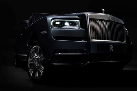 Rolls royce suv all black. Rolls-Royce Cullinan gets the Black Badge | CAR Magazine