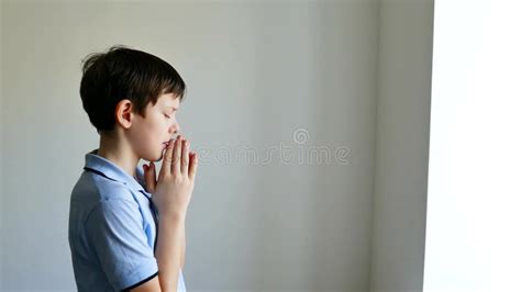 Boy Teen Praying Belief In God Stock Video Video Of Face Child 65944511