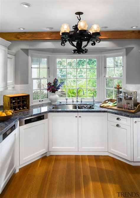 A Bay Window At One End Of This New Gallery 4 Trends Kitchen