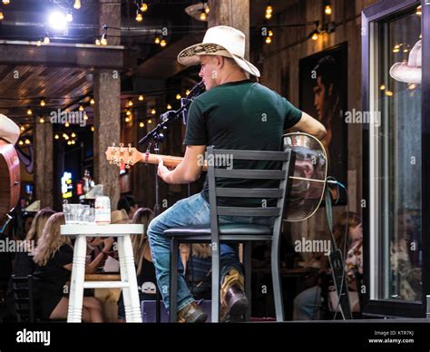 Live Country Music In A Nashville Bar Tennessee Usa Stock Photo Alamy