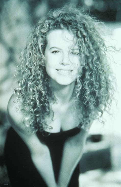 Elegant nicole kidman, known as one of hollywood's top australian imports, was actually born in honolulu, hawaii, while her australian parents were there on educational visas. Pin by Mariclaire on Famous! | Nicole kidman, Curly hair ...