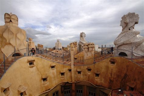 Must See Gaudi Buildings Brain Berries