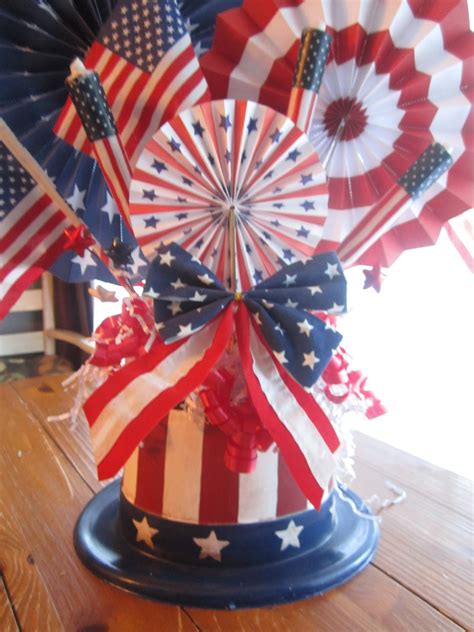 inexpensive 4th of July table centerpiece | 11 Magnolia Lane