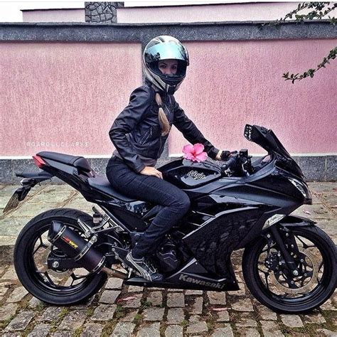 Top 10 Motorcycles For Women By The Numbers Motorcycle Women Chicks