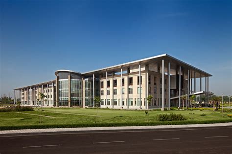 Indian School Of Business Mohali Campus By Perkins Eastman Architizer