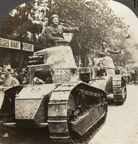 The Chubachus Library Of Photographic History French Renault Tanks