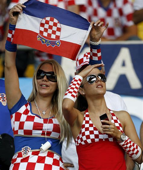 Pin by Brooklyn Aurora on Croatia | Football girls, Hot football fans ...