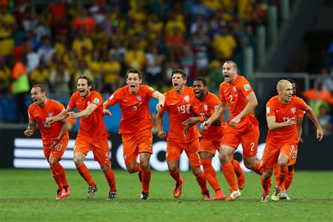 2014 Fifa World Cup Netherlands Shoots Down Costa Rica Argentina Beats Belgium