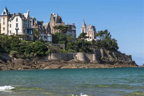 Vous la trouverez parmi les 19 professionnels de l'immobilier dinard. DINARD IMMOBILIER - Agence Immobiliere | Cabinet Moraine ...