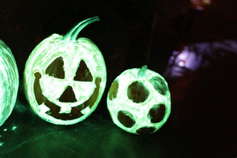 Glow In The Dark Pumpkins No Carve Jack O Lanterns
