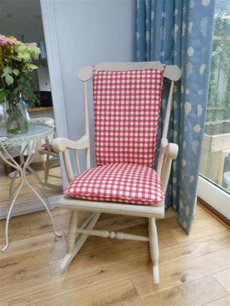 Comfortable pu cushion conference office rotary mesh meeting chair. Rocking chair with Gingham cushions - great for nursing ...
