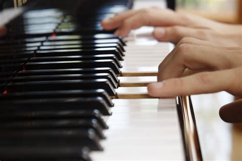 Gallery For Person Playing Piano