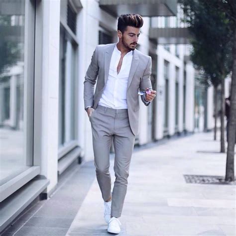 28 Best Ideas On How To Wear Converse Shoes For Guys Suit Fashion