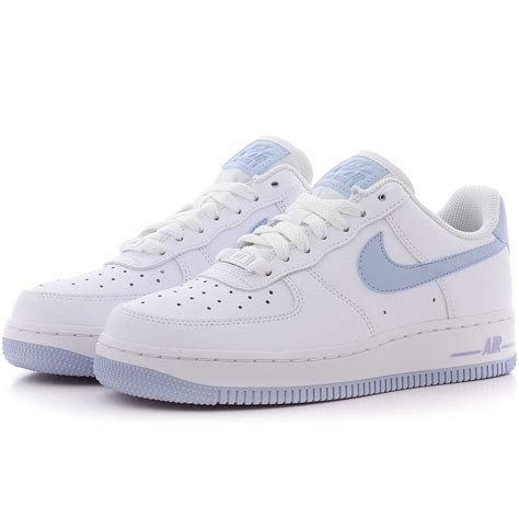 From color schemes ostensibly borrowed from its pre. nike air force 1 high damen blau