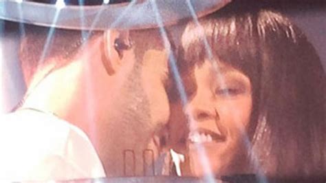 Back Together Watch Drake And Rihannas Flirty Duet Entertainment Tonight
