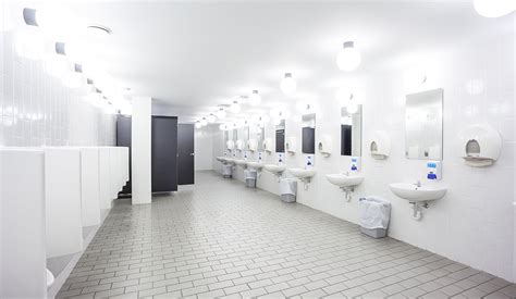 4 Critical Restroom Cleaning Mistakes And How To Easily Fix Them Akitabox