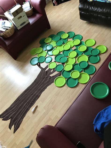 Halloween is just days away and you can't forget about dressing up your pets! Tree Wall Idea Ingredients: Paper plates, felt, chalk, hot ...