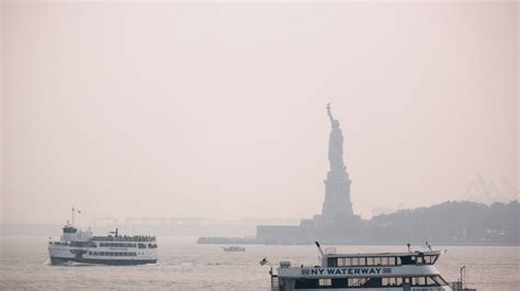 New York Under Smoky Haze After US And Canada Wildfires