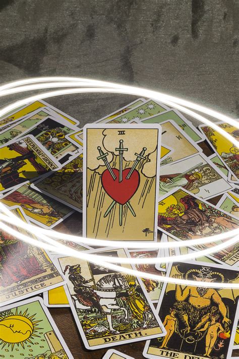 6 Tarot Cards That Mean Bad Things For Your Relationship According To