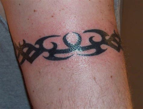 On the other hand, in japan, it is a sign of the impermanence of life. 20 Awesome Tribal Band Tattoos | Only Tribal